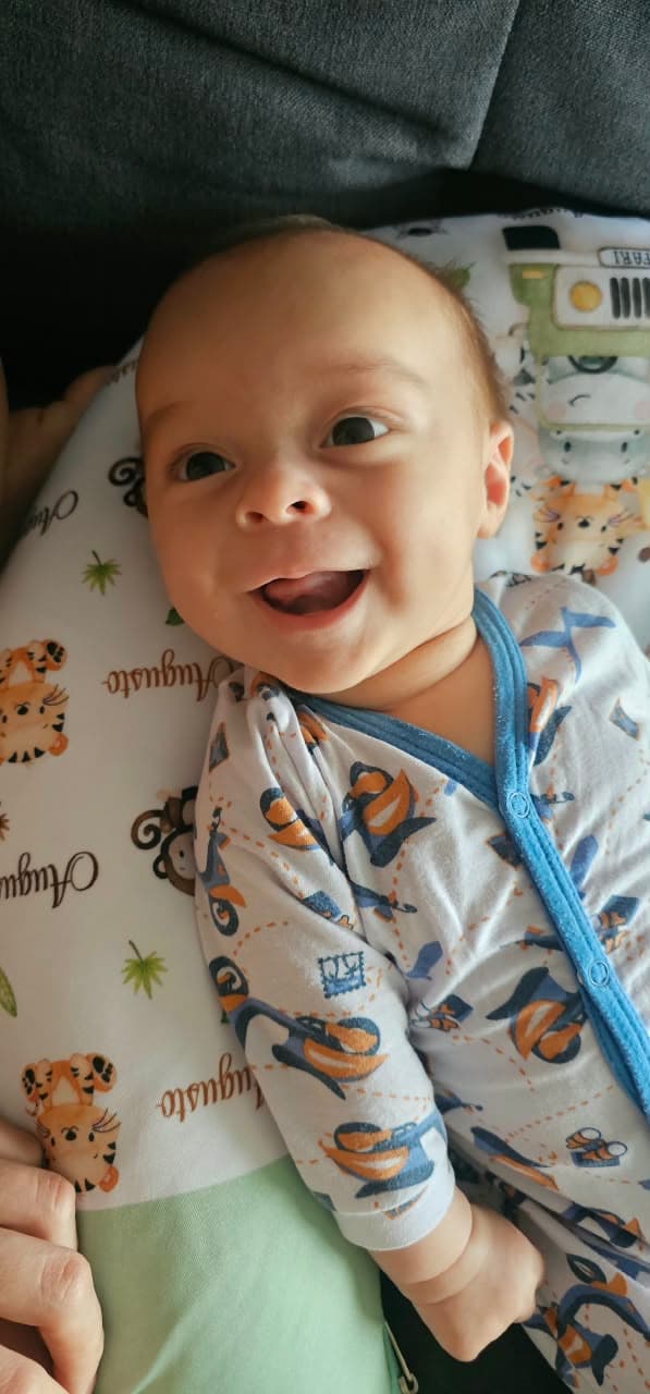 Augusto com sorriso de manhã